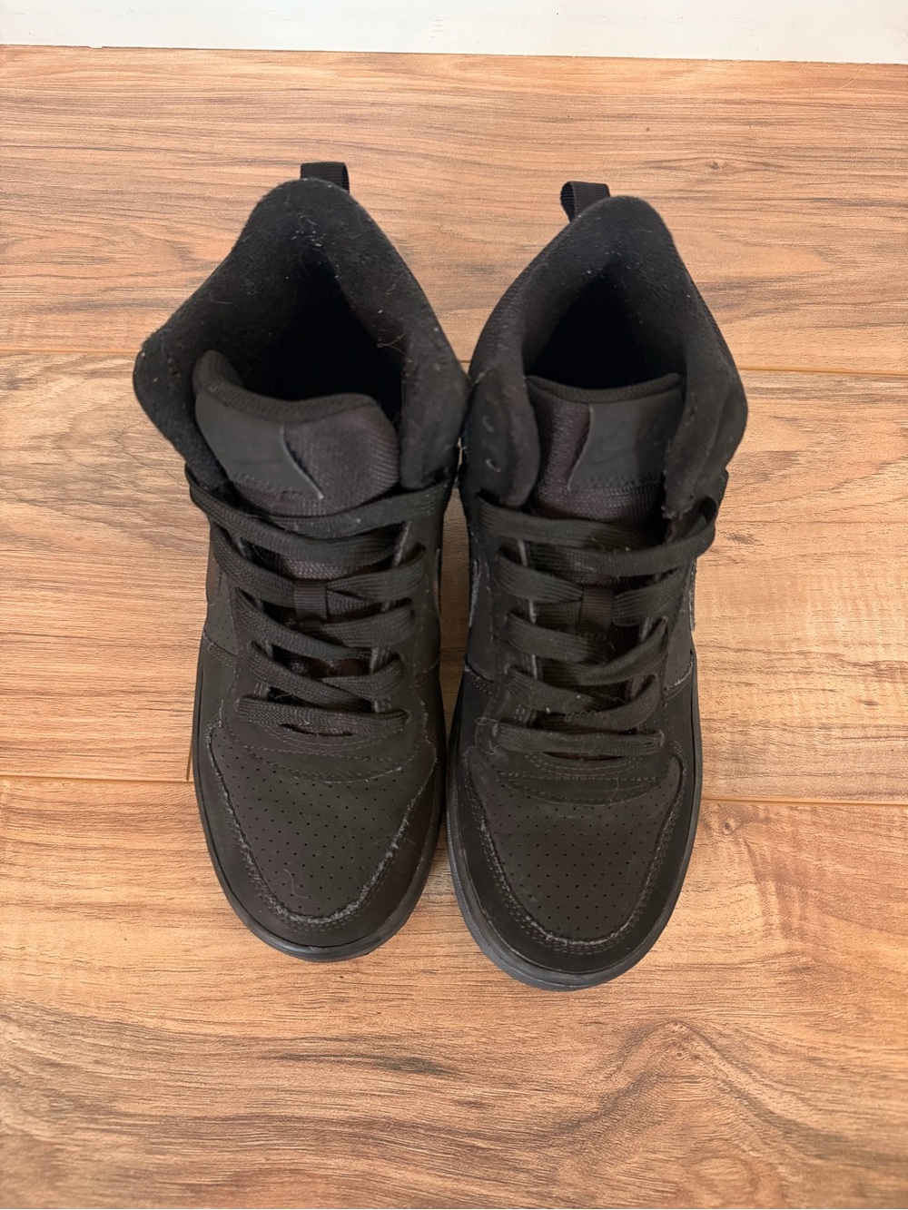 Nike Black Court Borough Mid Basketball Sneakers Youth Size 6 - Picture 6 of 8